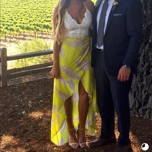 Fun summer dress worn once